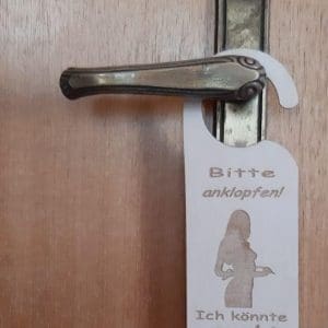 Holz-Türanhänger Bitte anklopfen