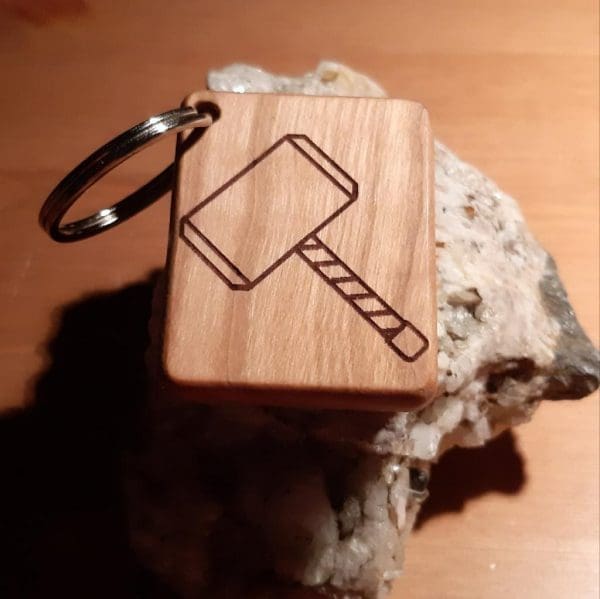 Schlüsselanhänger mit Thorshammer Gravur