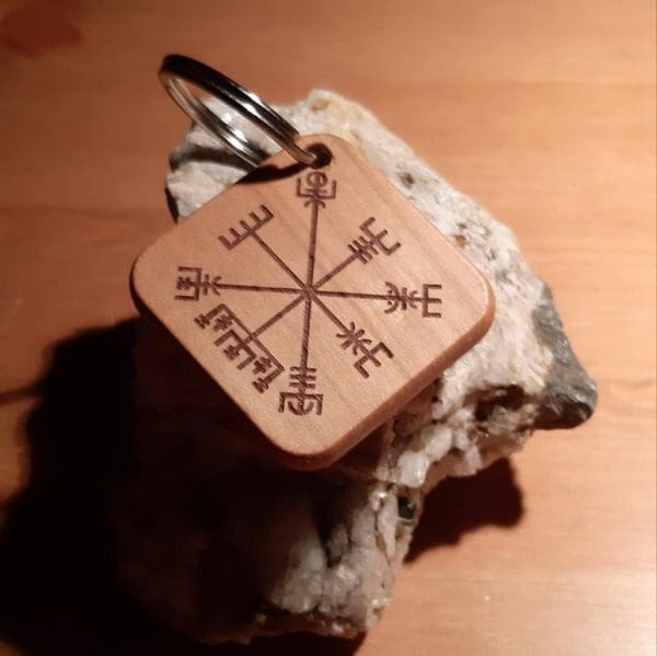 Schlüsselanhänger mit Vegvisir Gravur