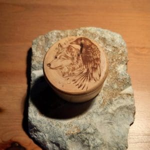 Holzdose Wolf