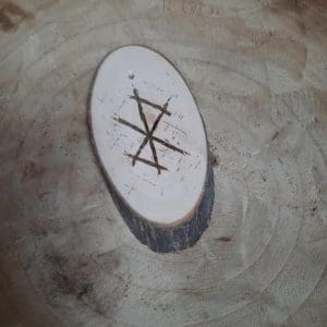 Holzschild Rune