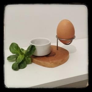 Eierbecher Olivenholz mit Porzellanschale
