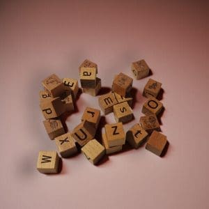 ABC-Holzwürfel mit Tiermotiven